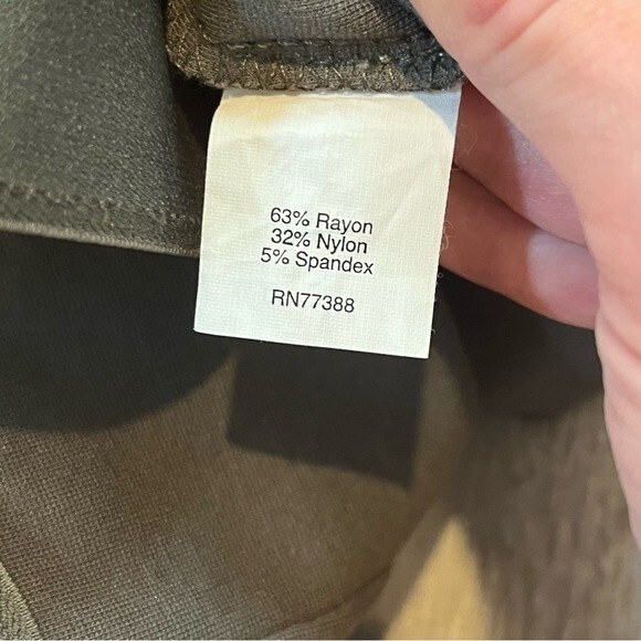 J Crew Pixie Pant in Black with Back Zipper Size 2R - Picture 6 of 9